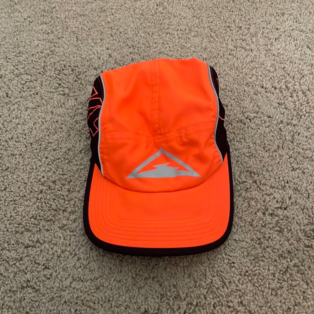 Nike trail running series sport hat